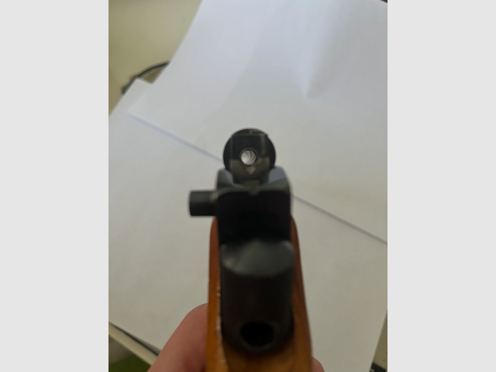 Brünner .22 lang Kipplauf-Kurzwaffe