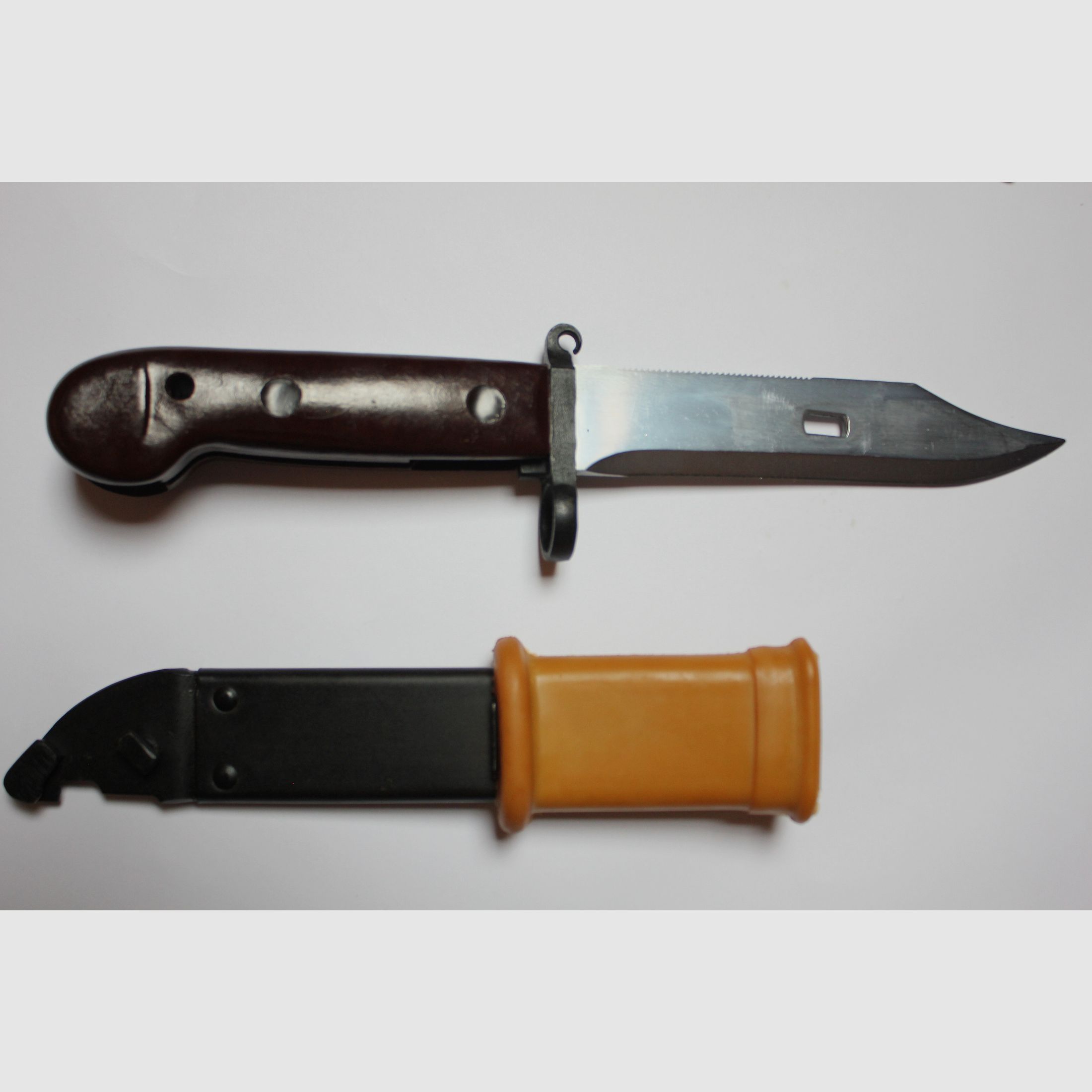 Ungarisches Seitengewehr bzw. 6h3 AK47 Bajonett  in exzellentem Zustand (hungarian 6x3 AK Bayonet) 