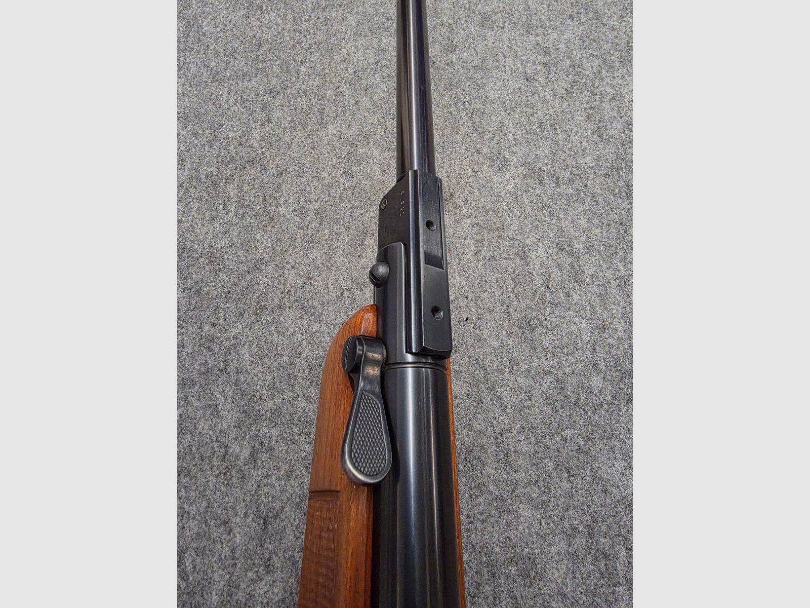 Zeer oude BURGO wierook HW55 T met Tiroler walnootkolf Knicker luchtgeweer zonder F-teken uit de jaren 60 cal. 4,5mm Diabolo