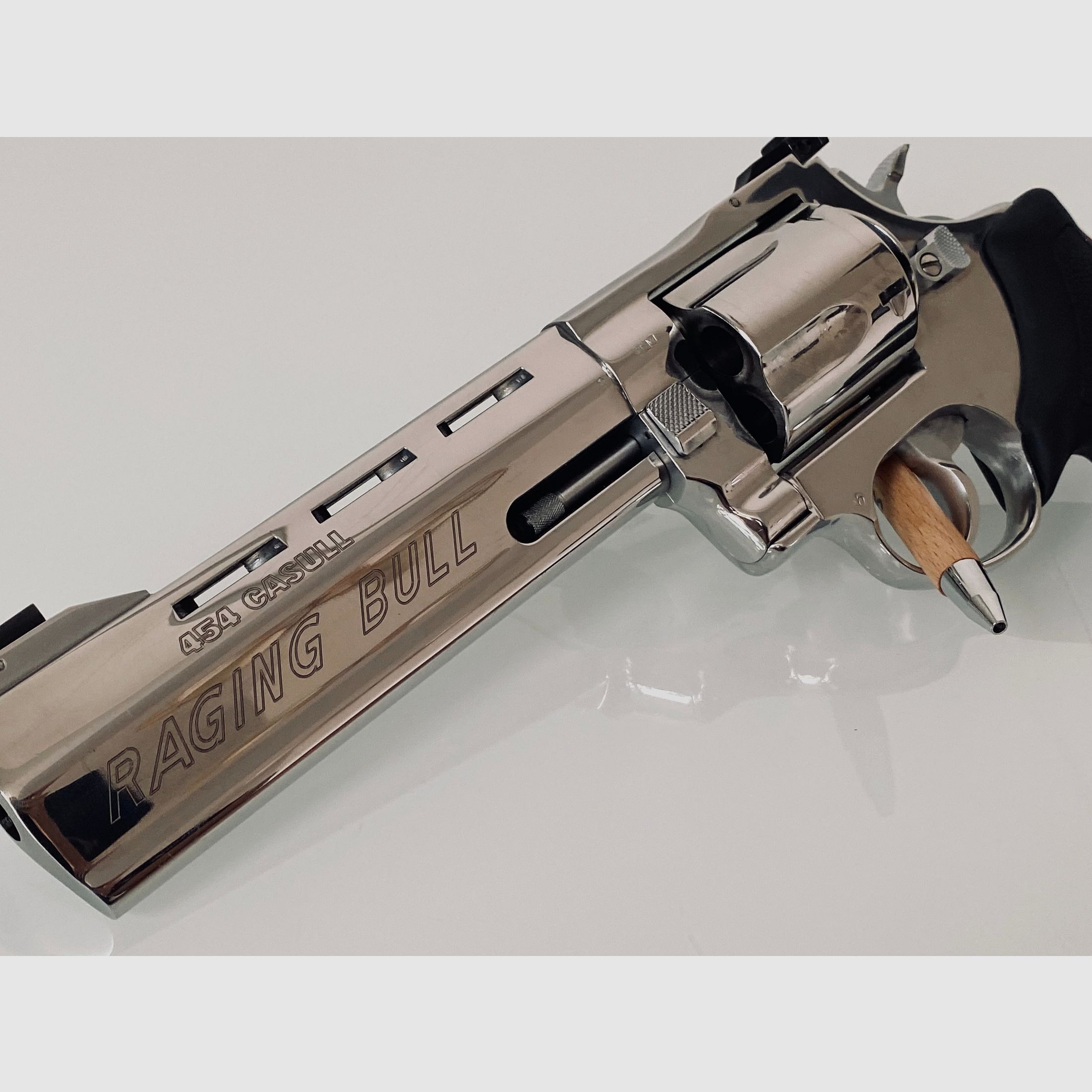 Taurus Raging Bull .454 Casull 6 1/2 Zolll