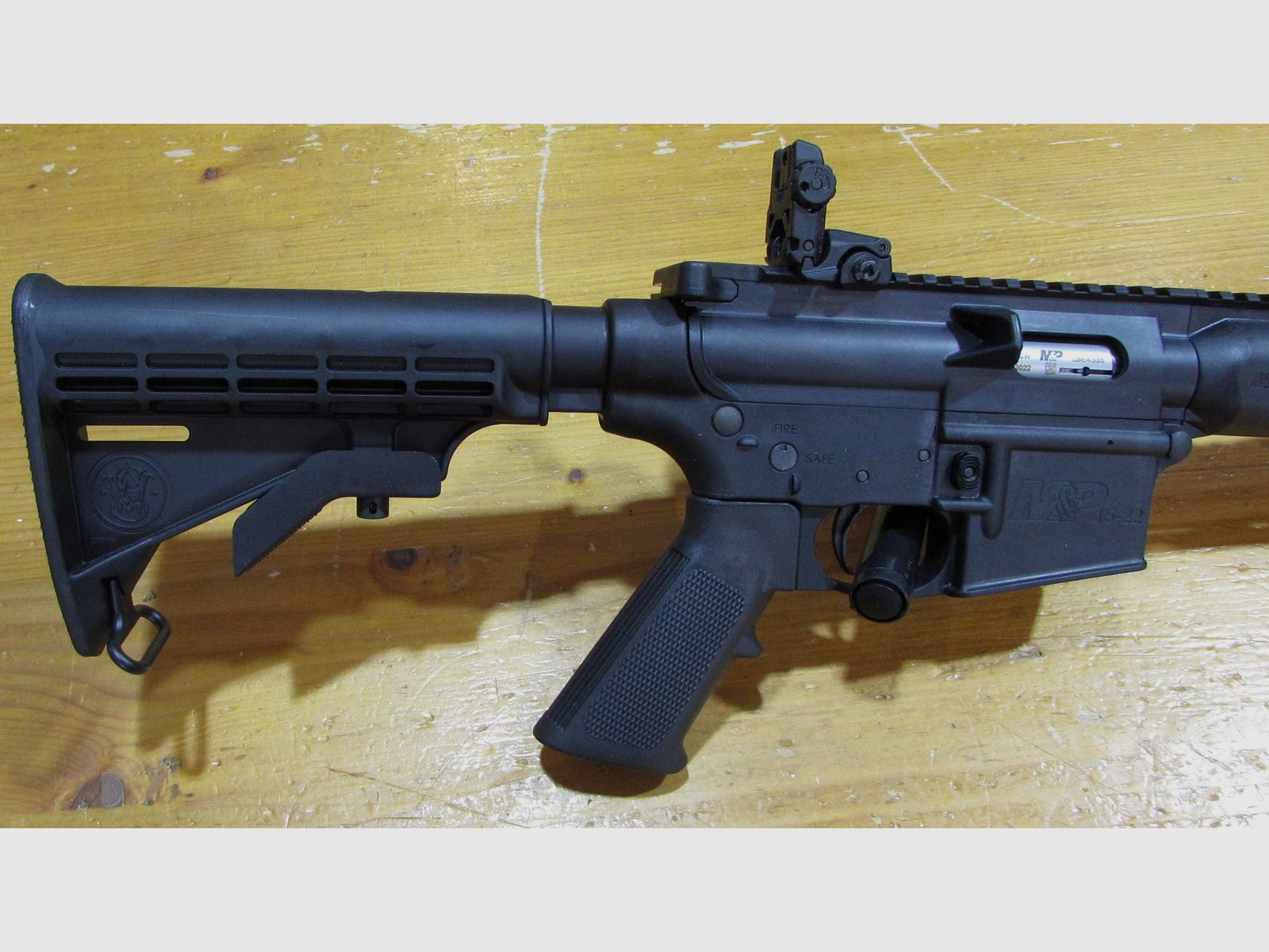 Smith & Wesson MP15-22, kal. 22lr, magazynek 25 nabojów, osłona M-LOK, czarny, 10208, zdjęcie 3 z 6