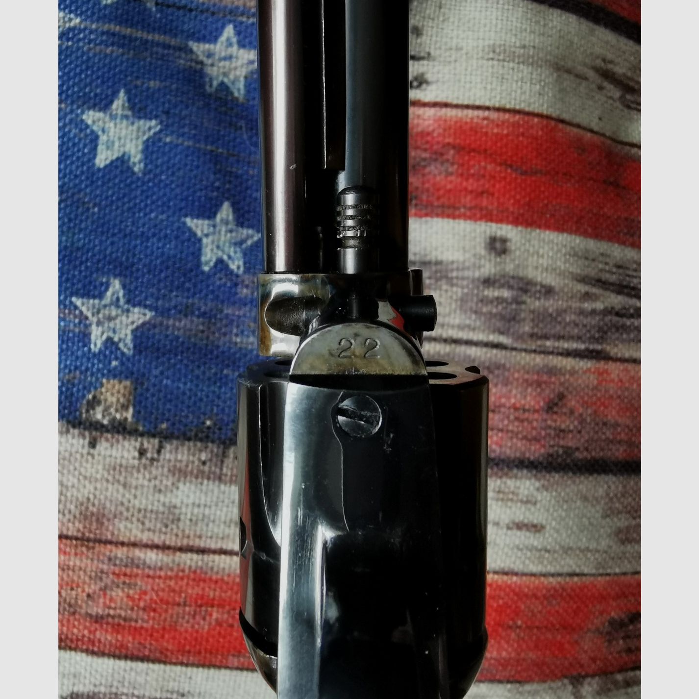 Uberti Scout SA Revolver in .22lr / Seriennummer 22