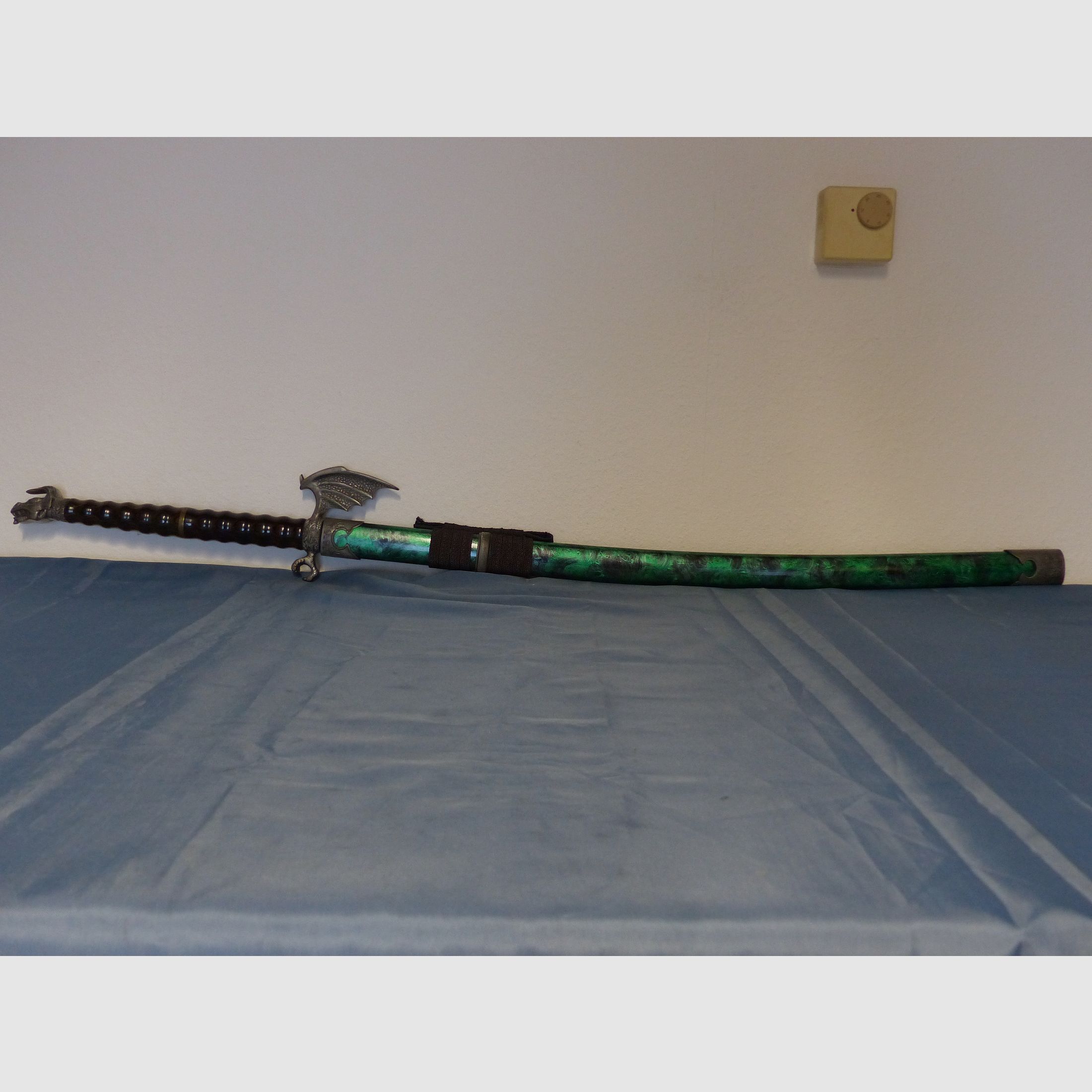 Katana Samurai Schwert Drachenmotiv Dragon grüne Scheide