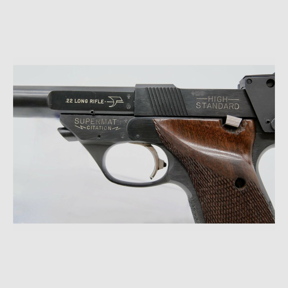 High Standard Supermatic Citation .22 l.r. 5.5" barrel length wooden grips .22lr
