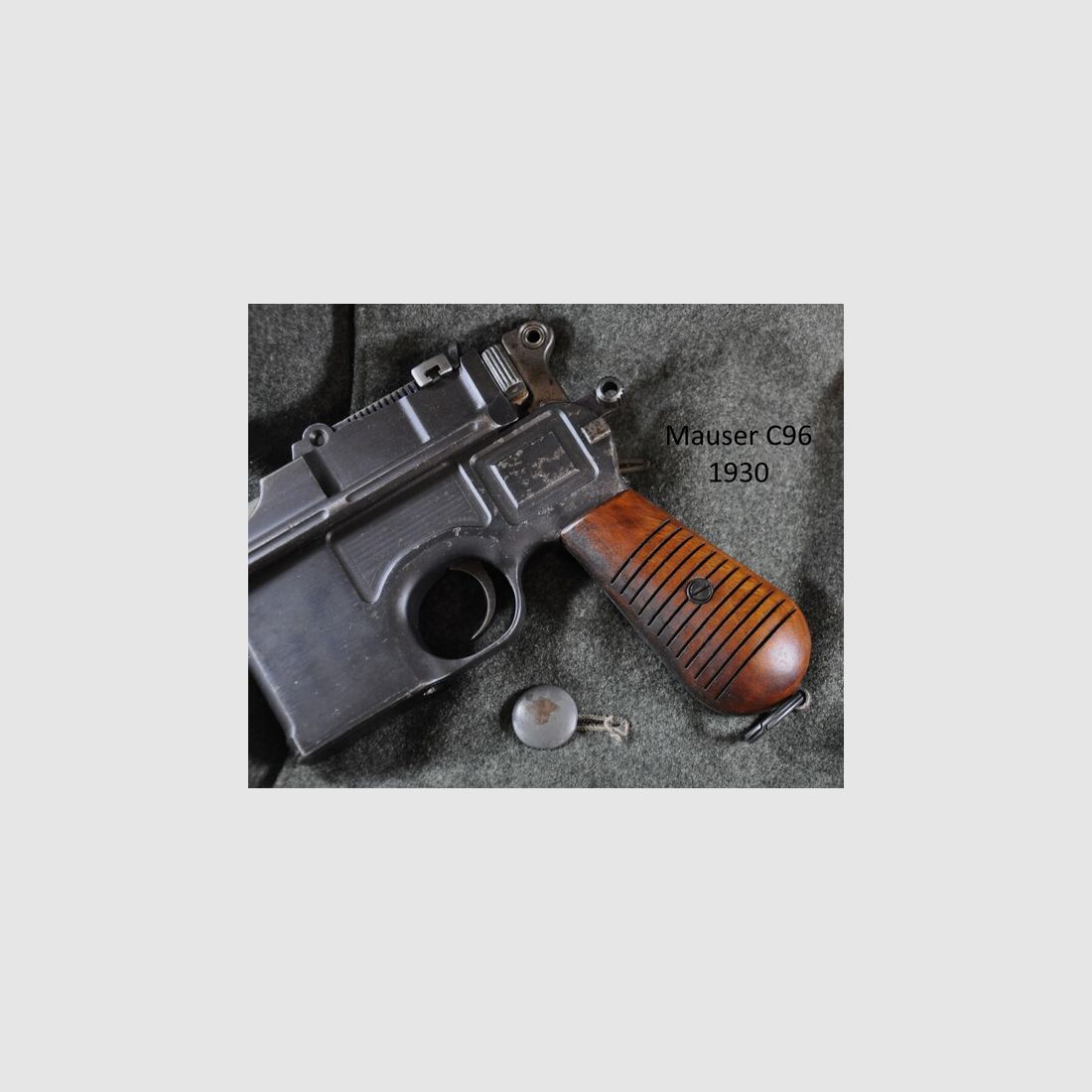 Nussbaum-Griffschalen für Pistole Mauser C96 1930