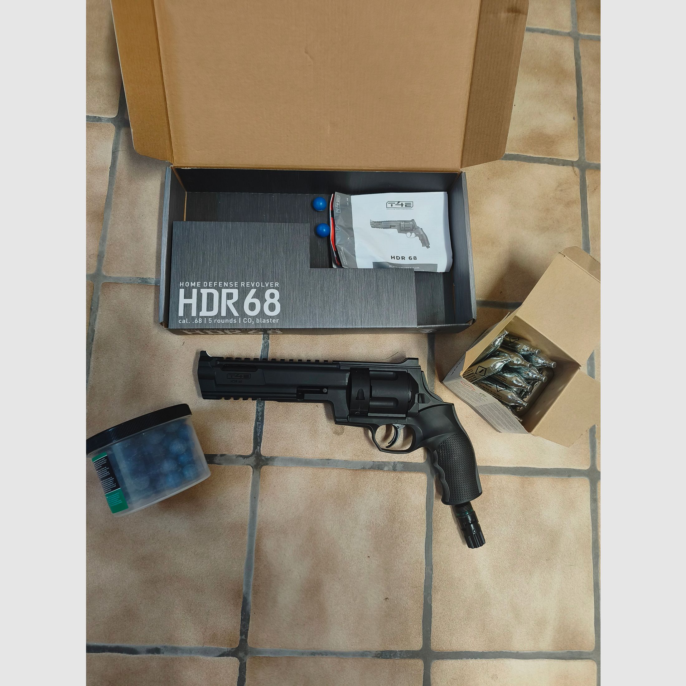 HDR 68 CO2 blaster