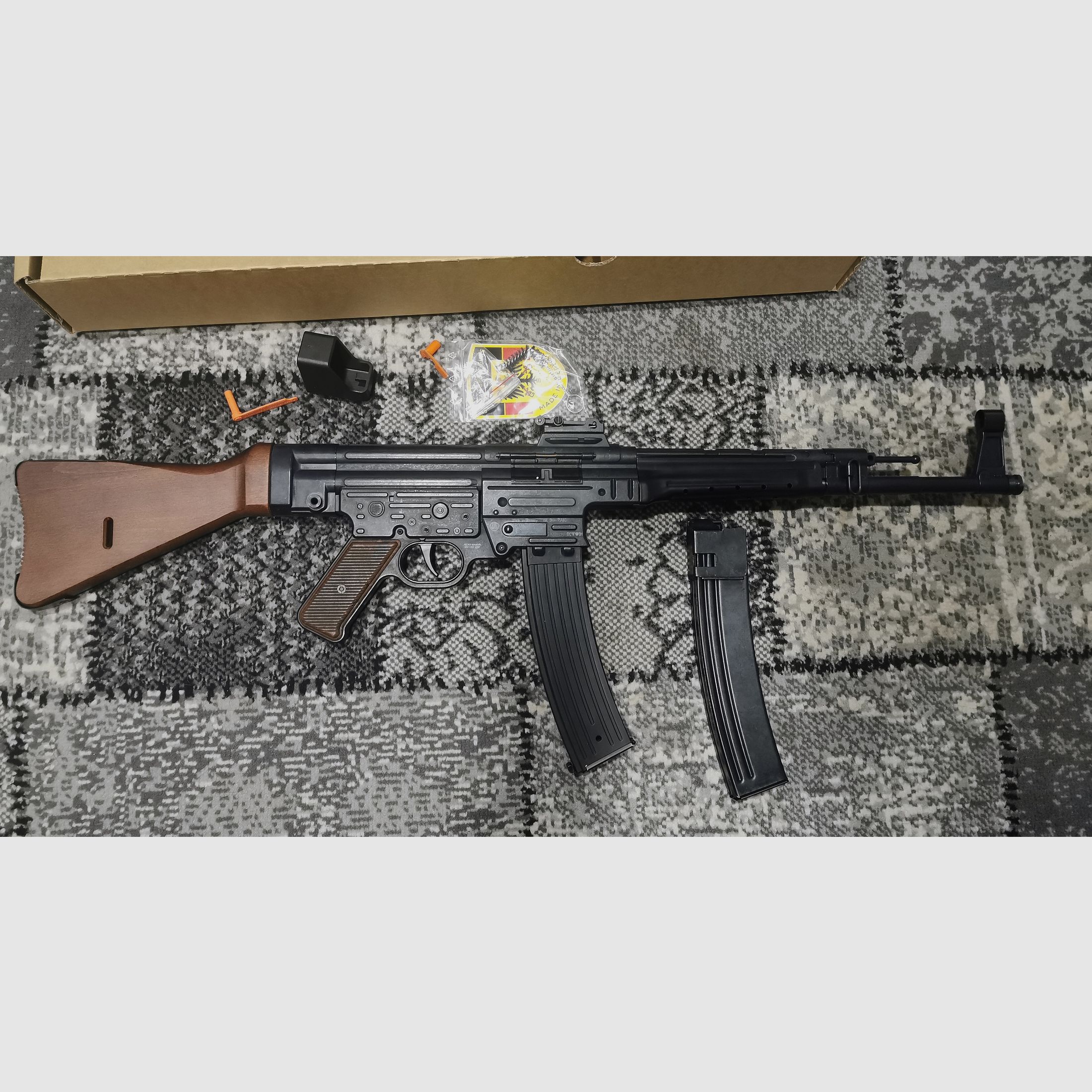 GSG StG 44 Schreckschussgewehr 9 mm P.A.K. Vollmetall Echtholz