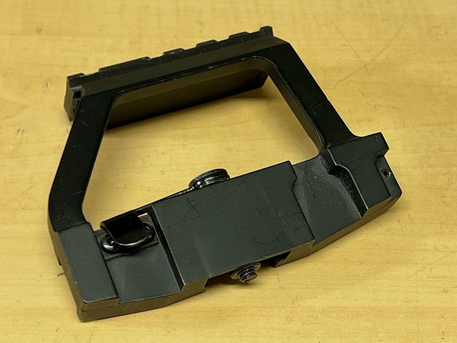 Montaż Airsoft AK do celowników optycznych i celowników Red-Dot w kolorze czarnym z szybkim zwolnieniem