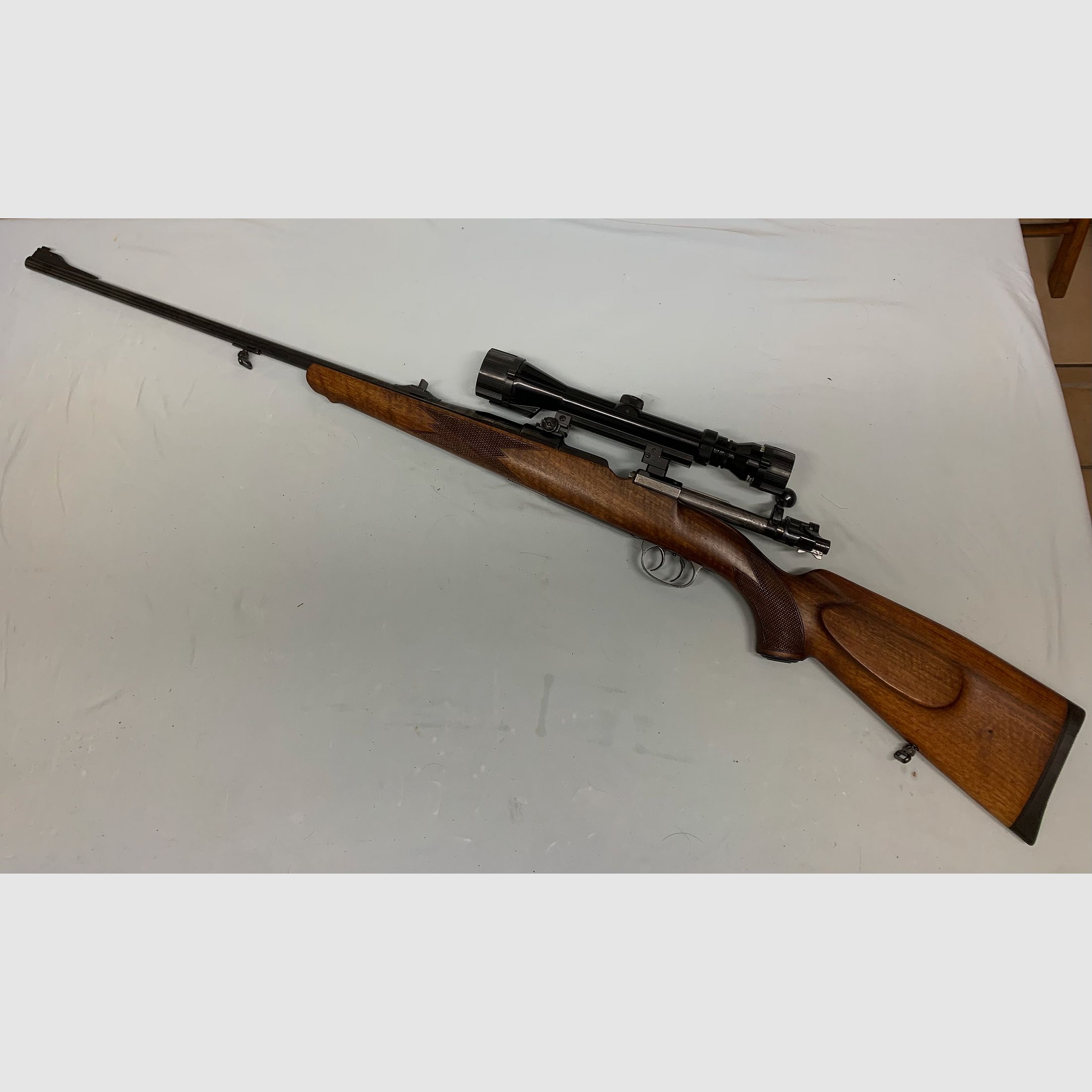 Repetierer - Voere 7x64 inkl. Montage und Optik tasco