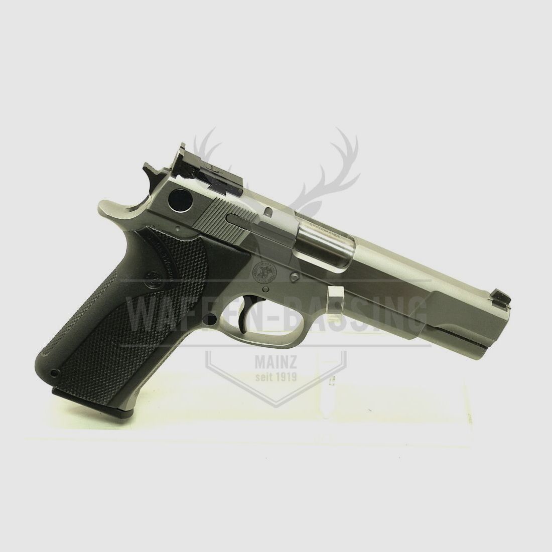 Smith & Wesson PC 845, imagen 1 de 4