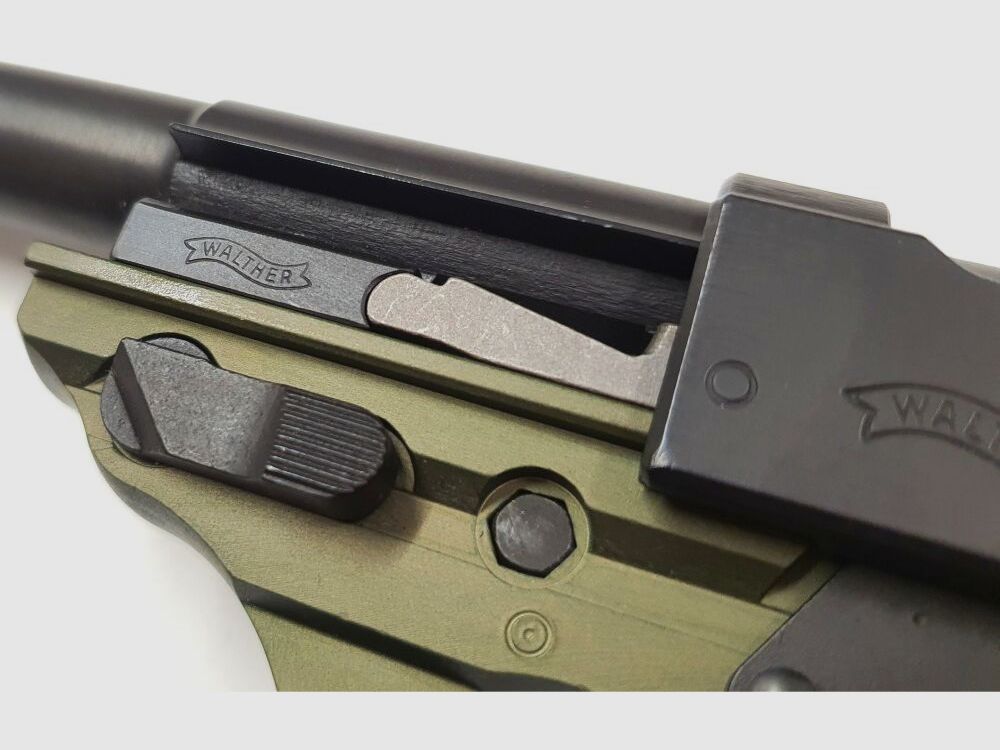 Walther / Schwaben Arms GmbH Special Edition Pistool Walther P38 in Klavertje Groen