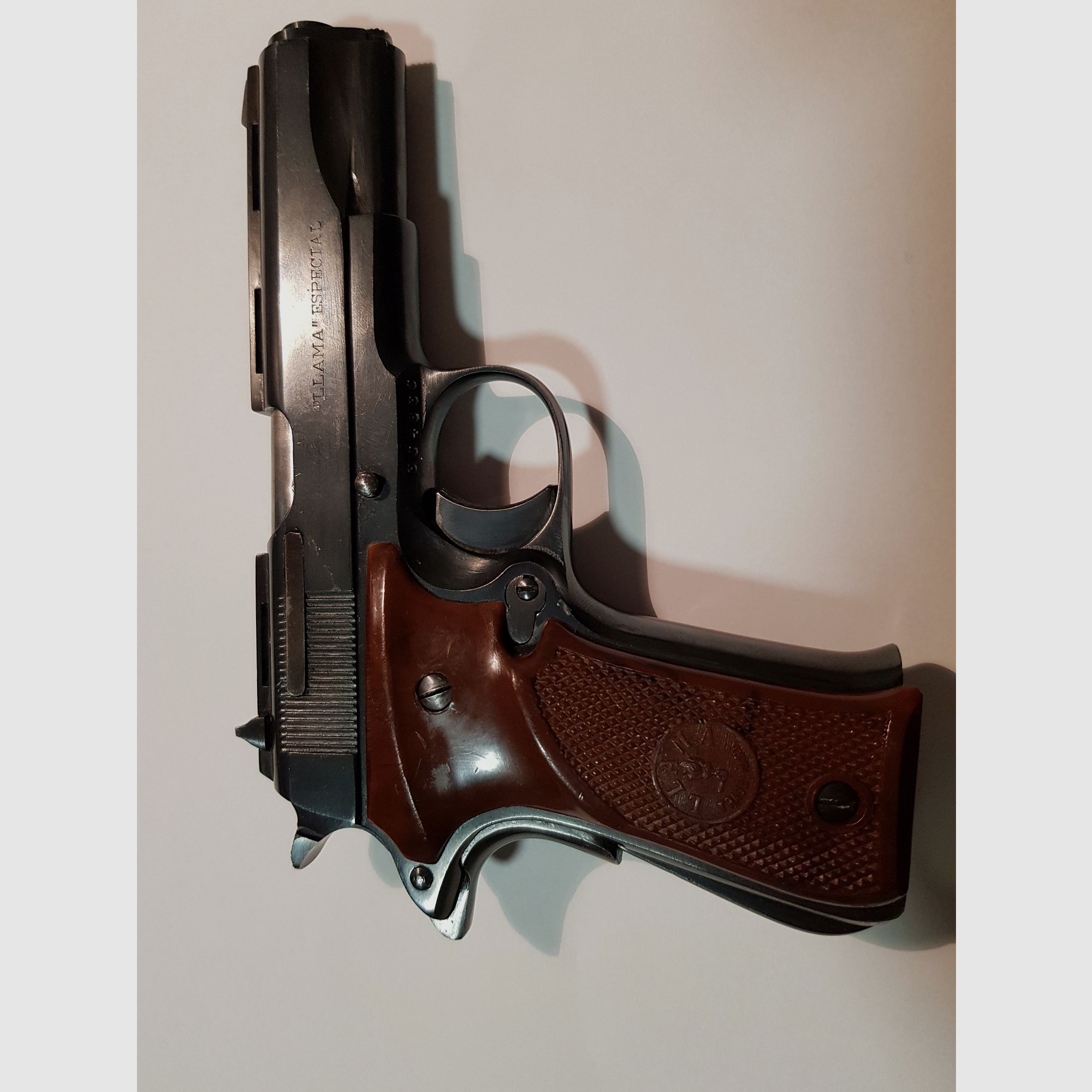 Pistool Llama Especial 9mm (380) kort