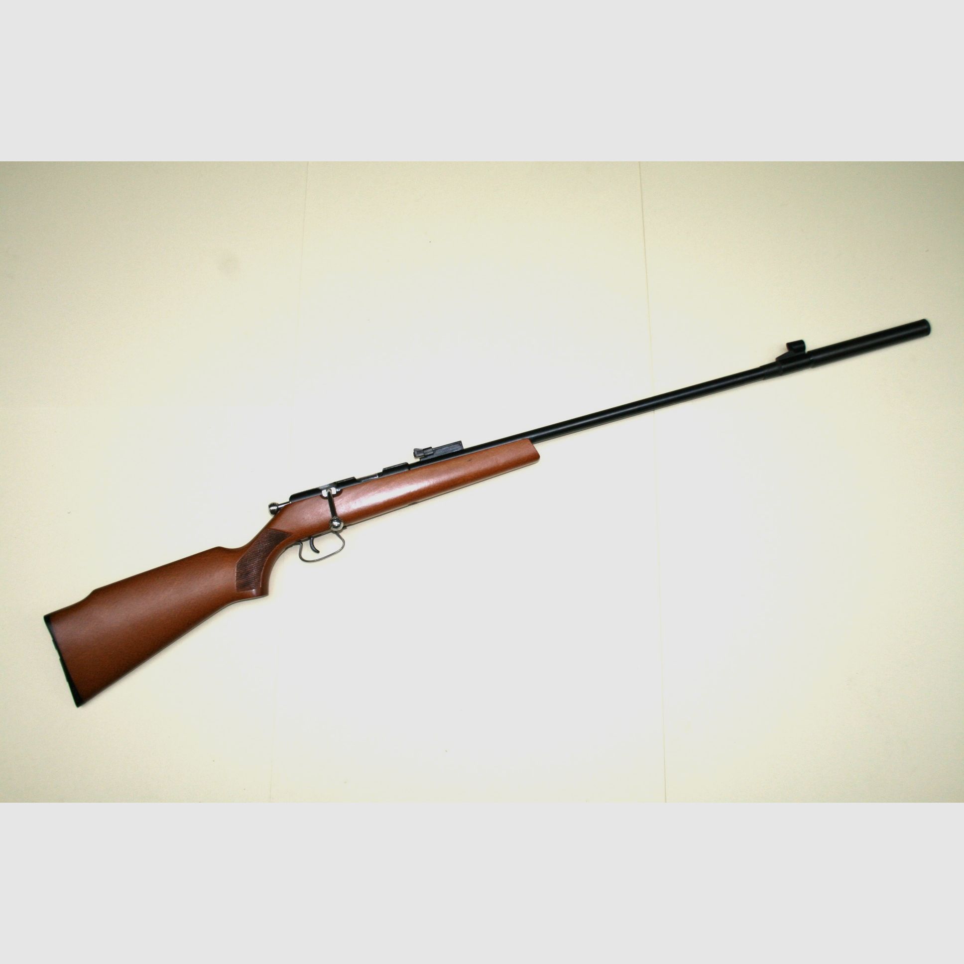 Fucile a otturatore MANU ARM Monocoup + Silenziatore – .22Lr (USATO), immagine 1 di 9