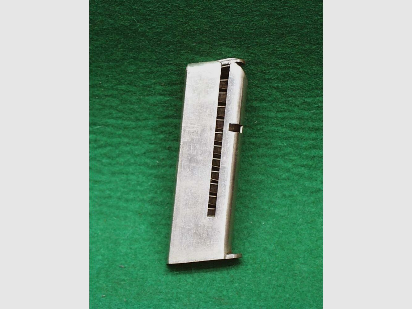 Astra 3000 magazine for Astra 3000