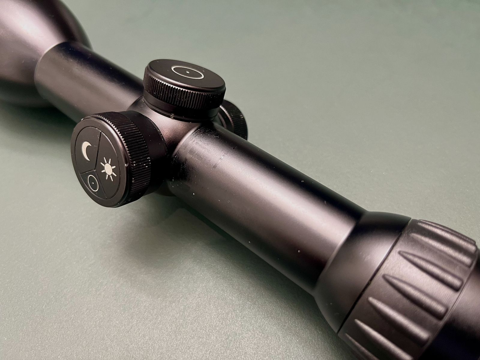 Schmidt & Bender 2,5-13x56 Stratos Zielfernrohr.