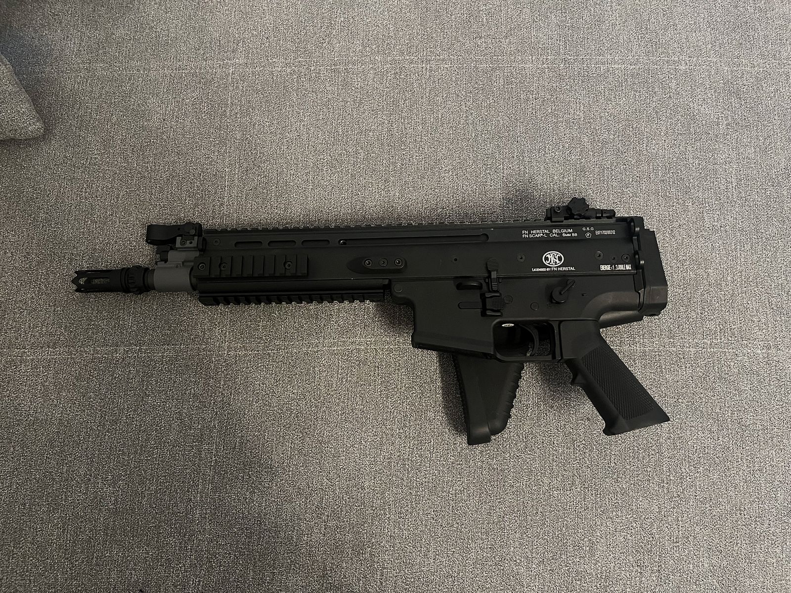 FN SCAR L S-AEG - Set completo - 1,3 julios, 6 cargadores, punto rojo y maletín! A partir de 18 años