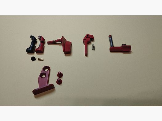 Elementy sterujące w kolorze czerwonym do Tanfoglio Gold Match (small Frame)