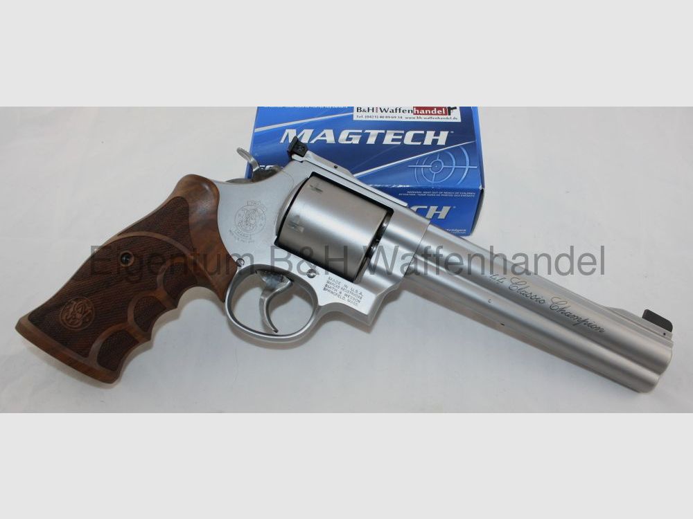 Smith & Wesson	 629 Classic Champion