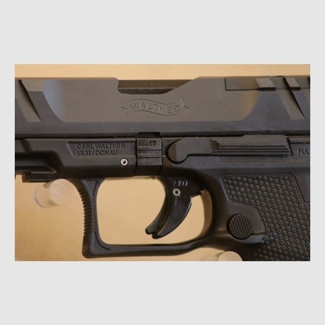 Walther Pistole PDP Full Size V2 – 5" OR, 20 Schuss 9mmLuger, mit 2 x 20 Schuss Magazin u. Magazintrichter
