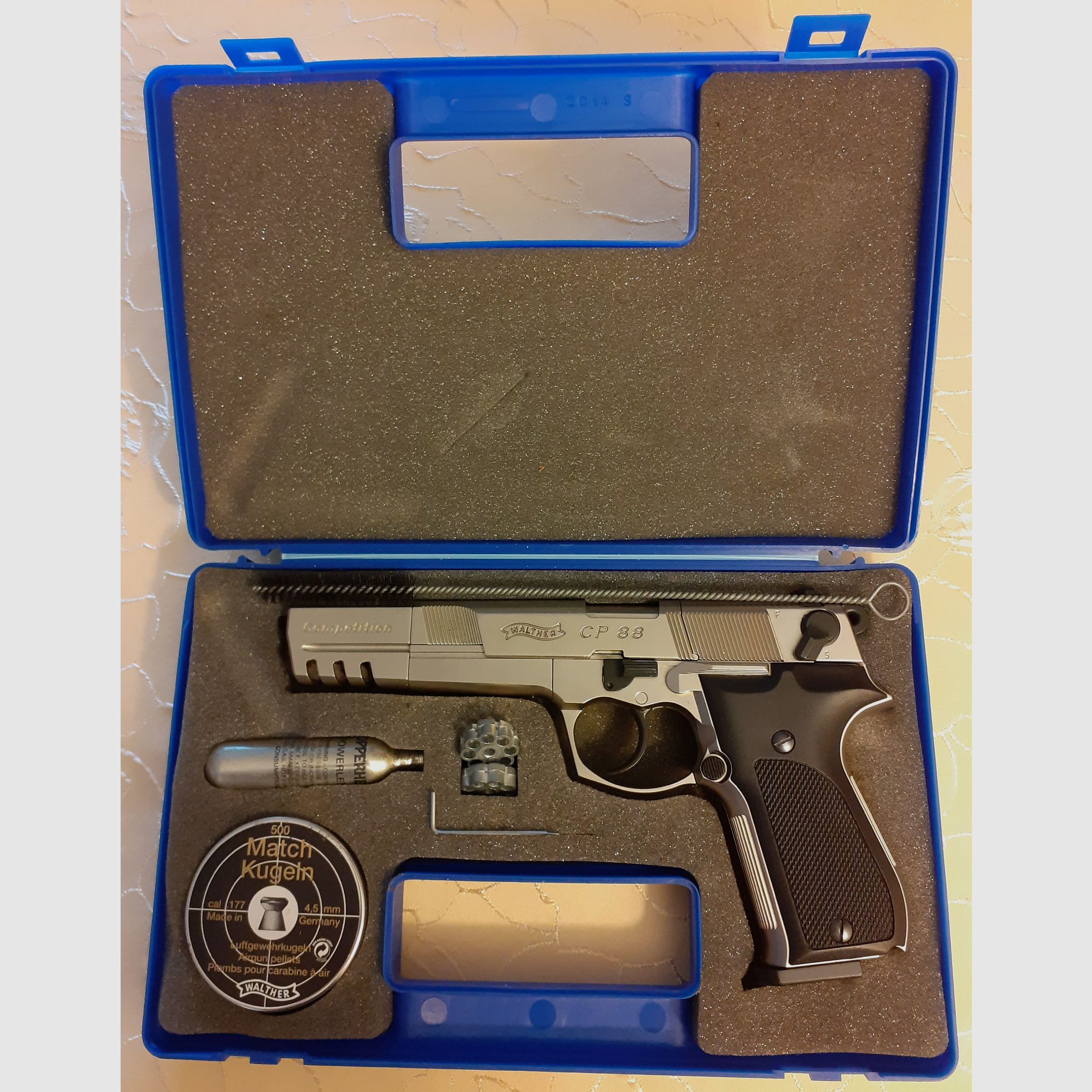 Pistolet CO2 Walther CP88 Competition, niklowany