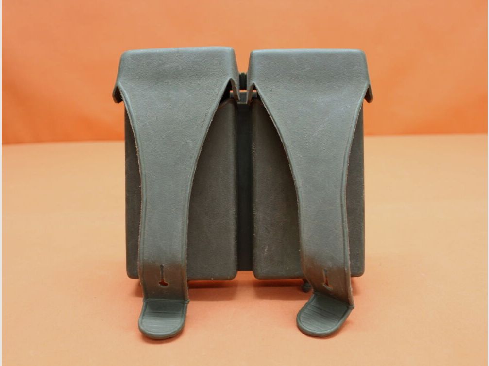 BUND SURPLUS Heckler&Koch HK G3: Magazintasche BUND Polymer oliv für 2 Magazine 20-Schuss SURPLUS gebraucht