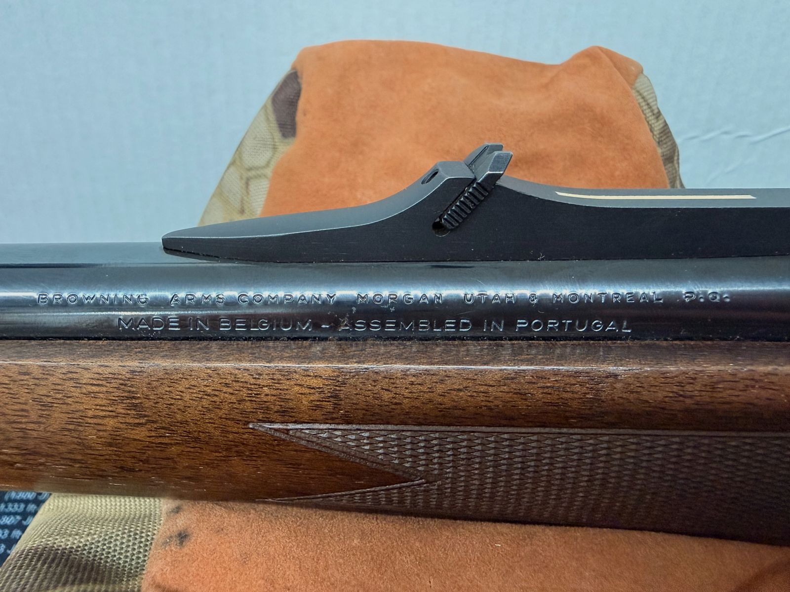 Browning Acera straight-pull repeater 30-06 incl. Luger 1-4x26 stalking scope & sling, afbeelding 11 van 11