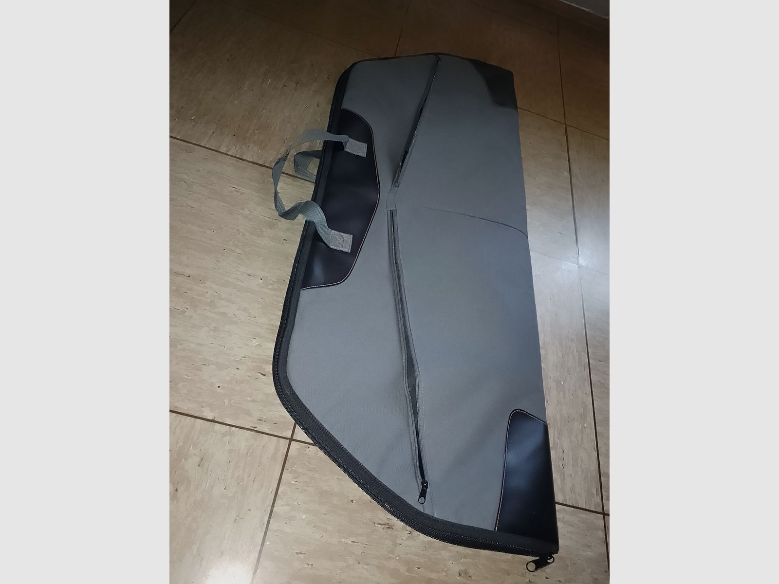 Duża torba transportowa na broń długą lub łuki torba na broń torba na łuki w stanie jak nowa