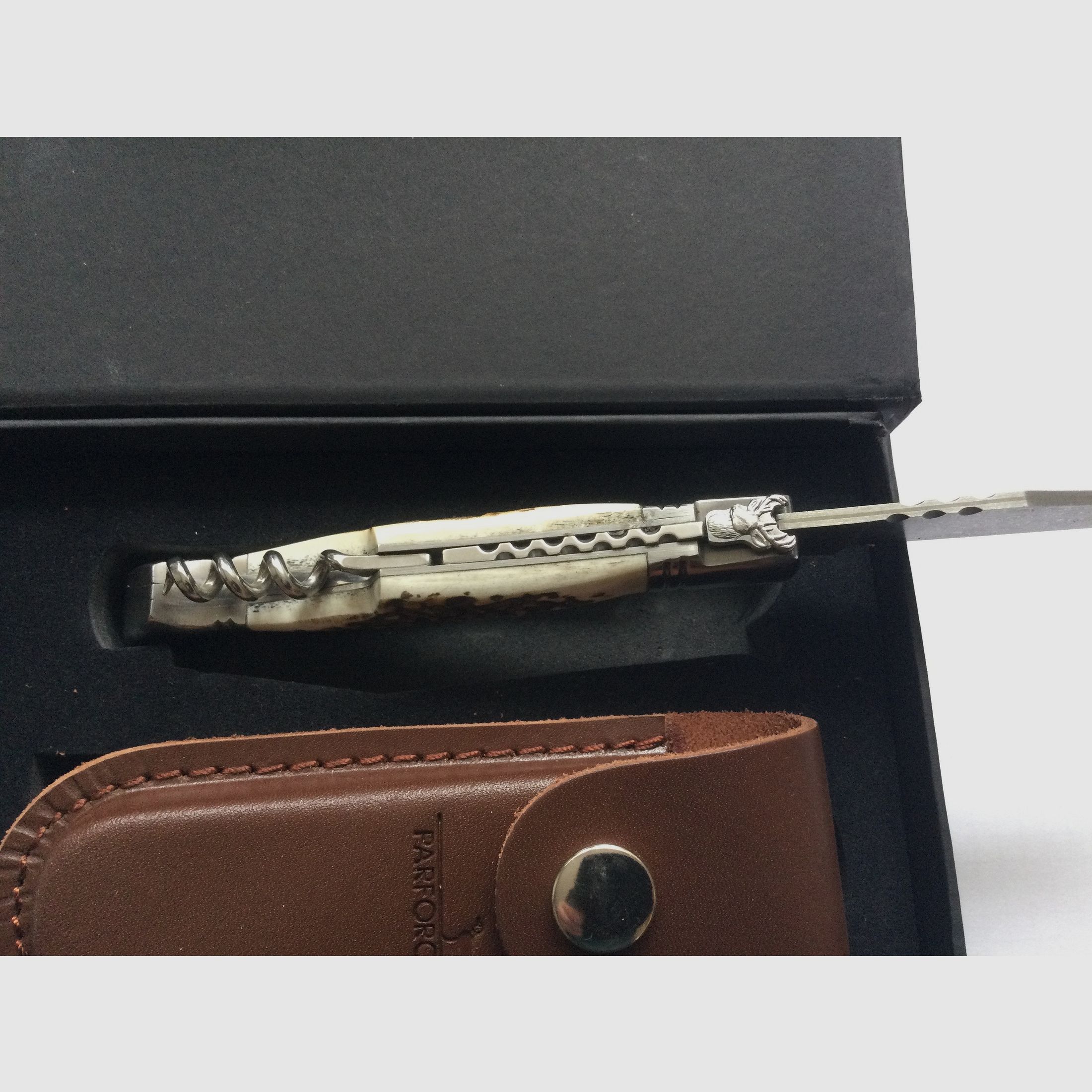 Coltelli, Parforce, liquidazione della collezione, eredità. Mai usato.