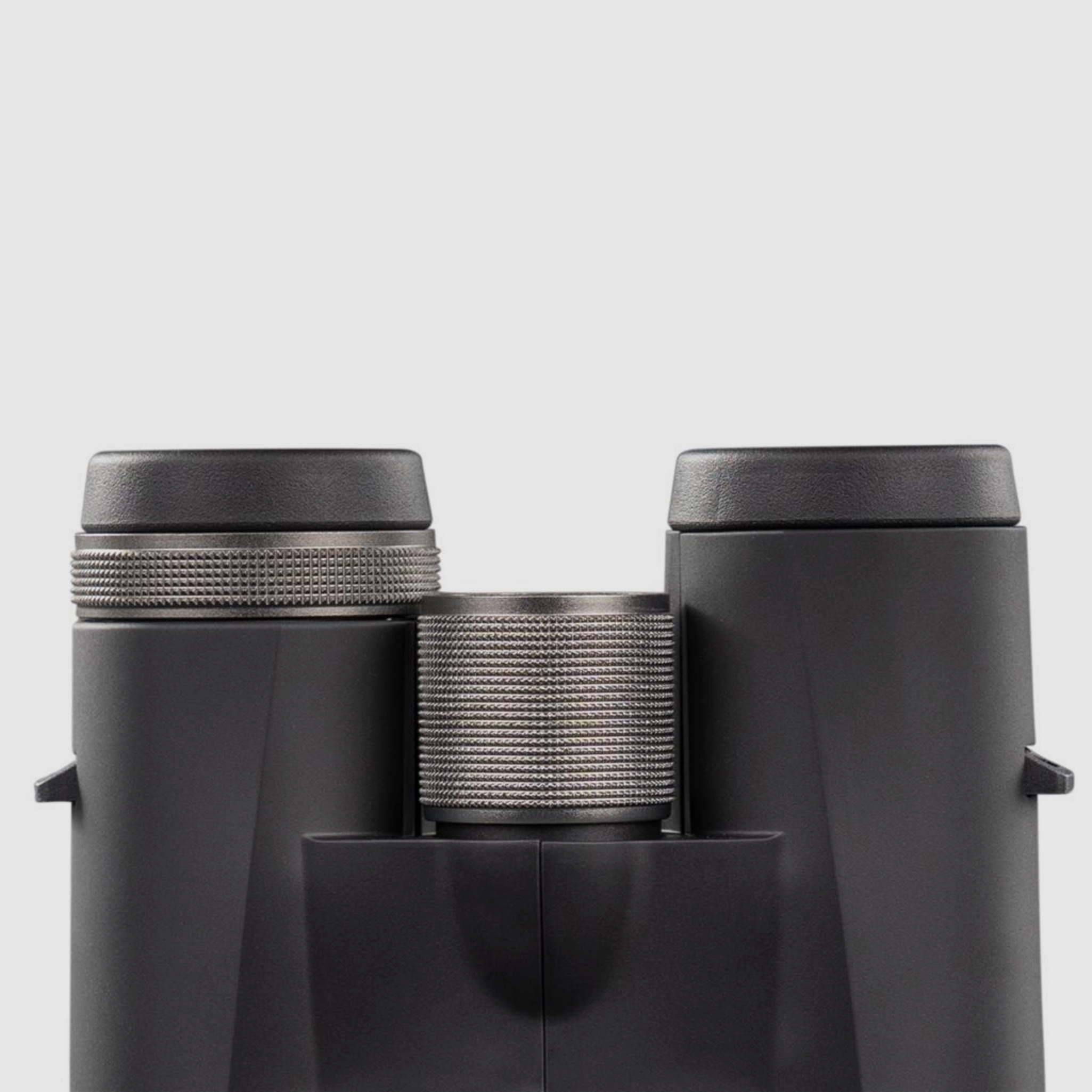 DOOR PUMA 10x42 roof prism binoculars black with accessories 533413