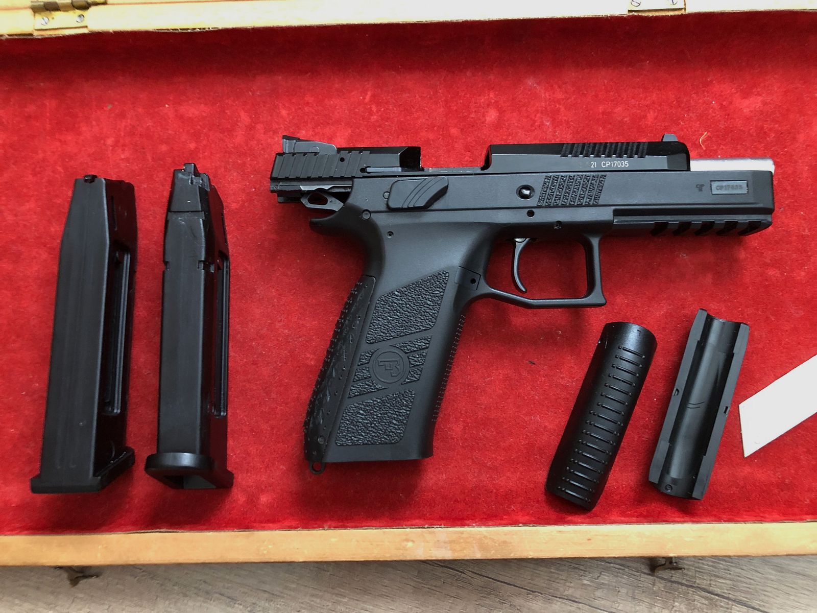 <CZ-P09 Kleinkaliber 22 lfB>