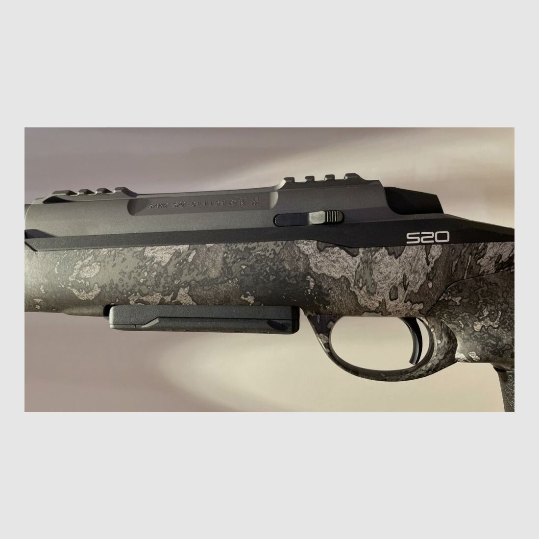 SAKO S20 JAGER - ECHTE HOUT STRATA