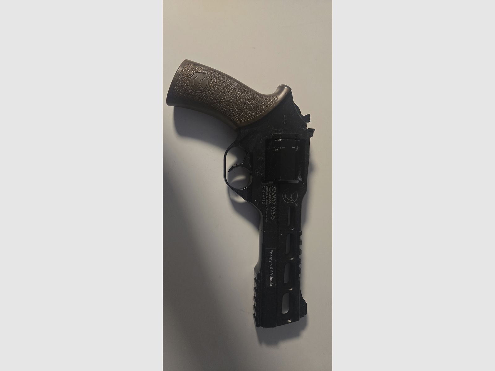 Chiappa Rhino 60DS + 5 Kugeln + 8 Co2 Kanister