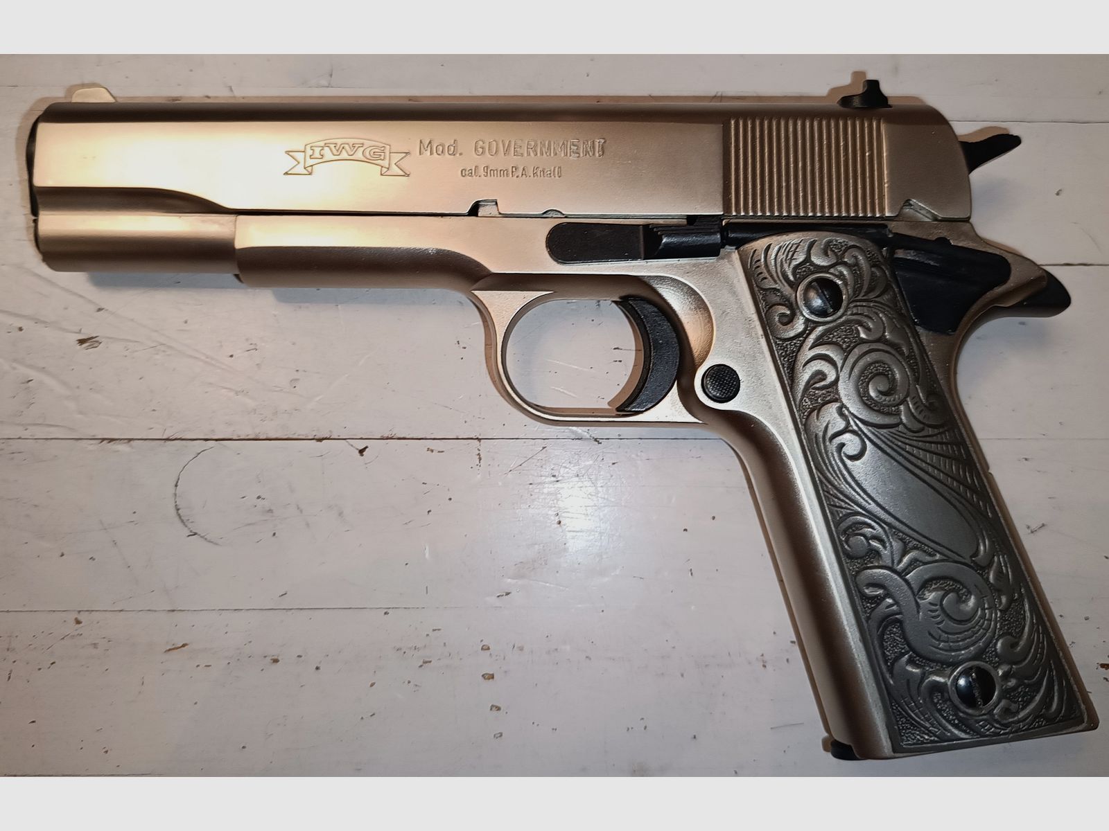 IWG mod. Government 1911