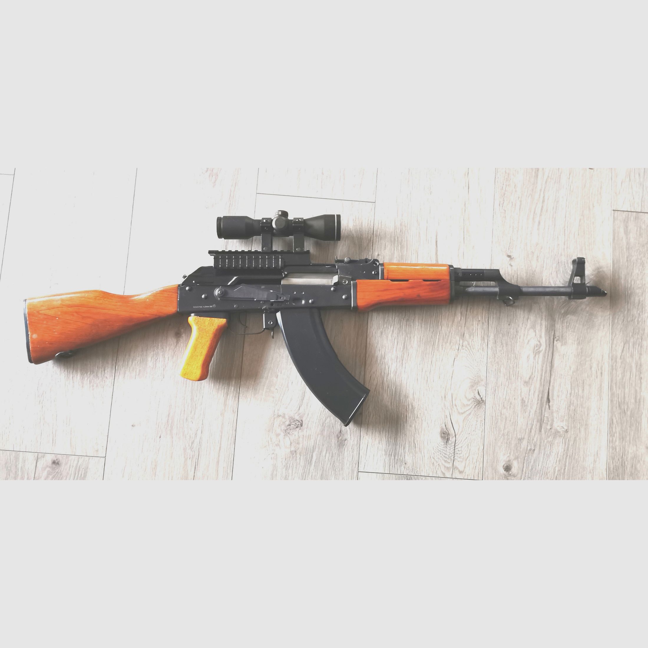 Kalashnikov AK47 Co2-Luftgewehr 4,5 mm anschauen