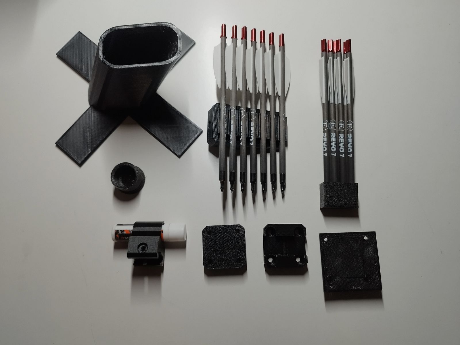 EK Archery Revo 7 12 Zubehör