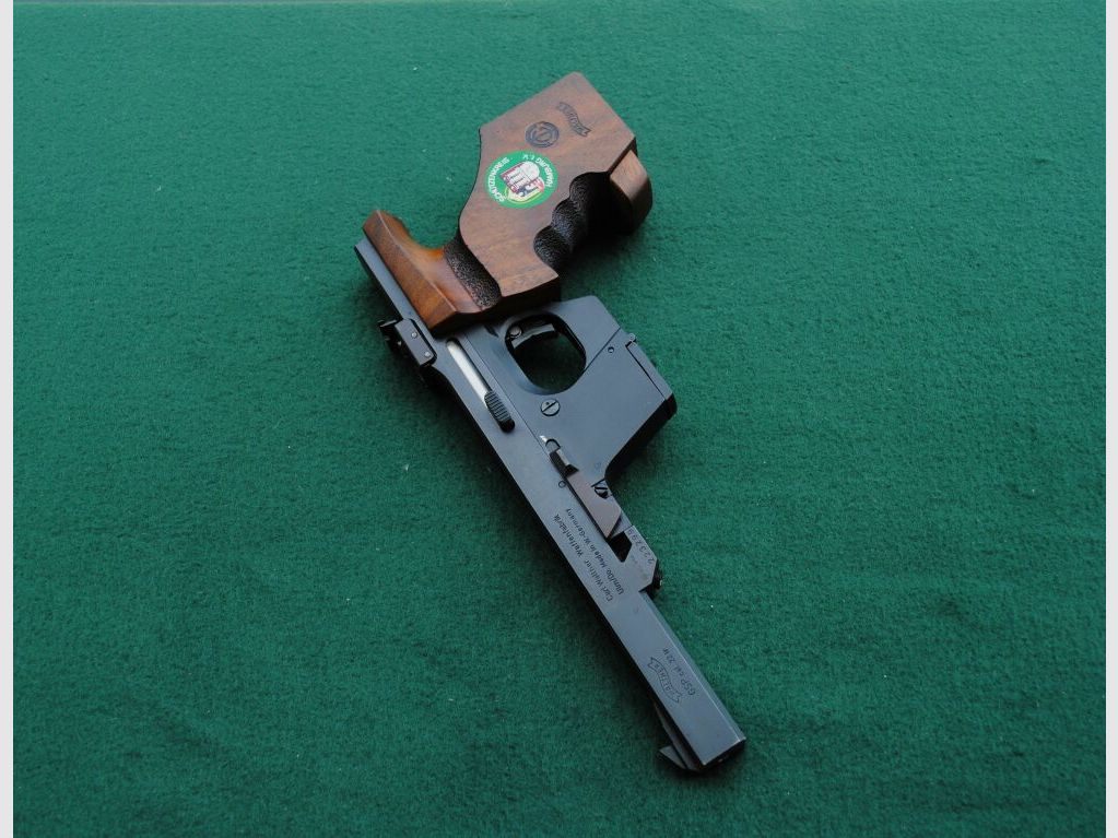 Walther Mod. GSP, zweites Modell, 2 Magazine