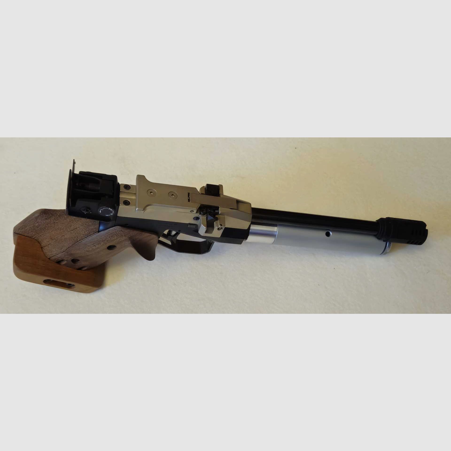 Feinwerkbau C5 pistolet à air comprimé CO2 5 coups adapté au système Medusa avec capsules CO₂ de 12 g, image 5 sur 8