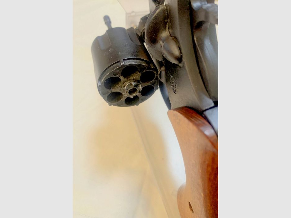 ME 38 Magnum Schreckschuss-Revolver brüniert im Kaliber 9mm R.K. (PTB 438)