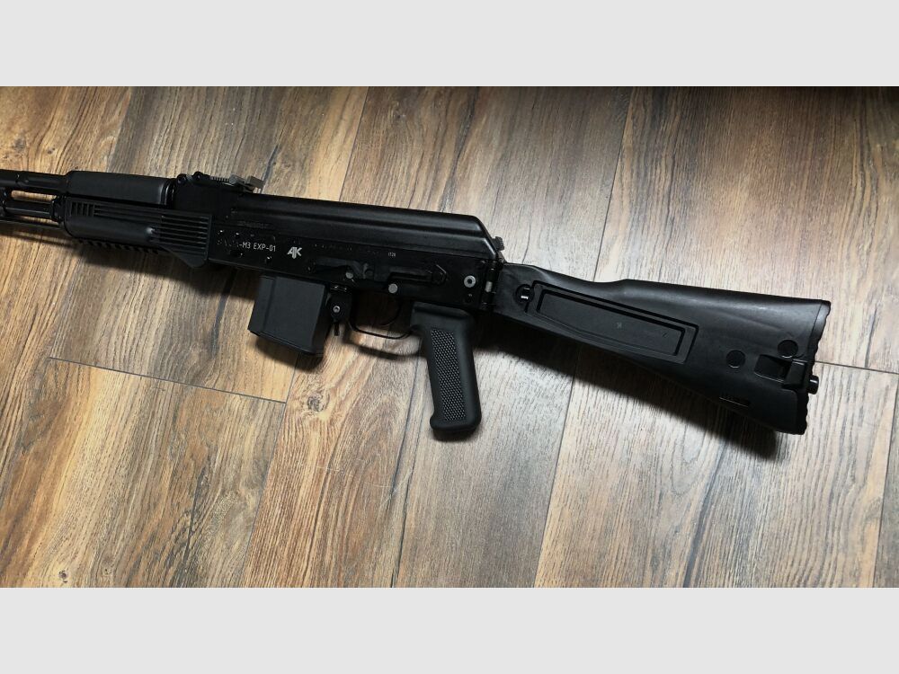 Izhmash Saiga MK 102 - sportlich zugelassen! - halbautom. Büchse .223Rem 415mm Lauflänge - Polymer Klappschaft - - zivile Version - System AK74 AK47 AK101