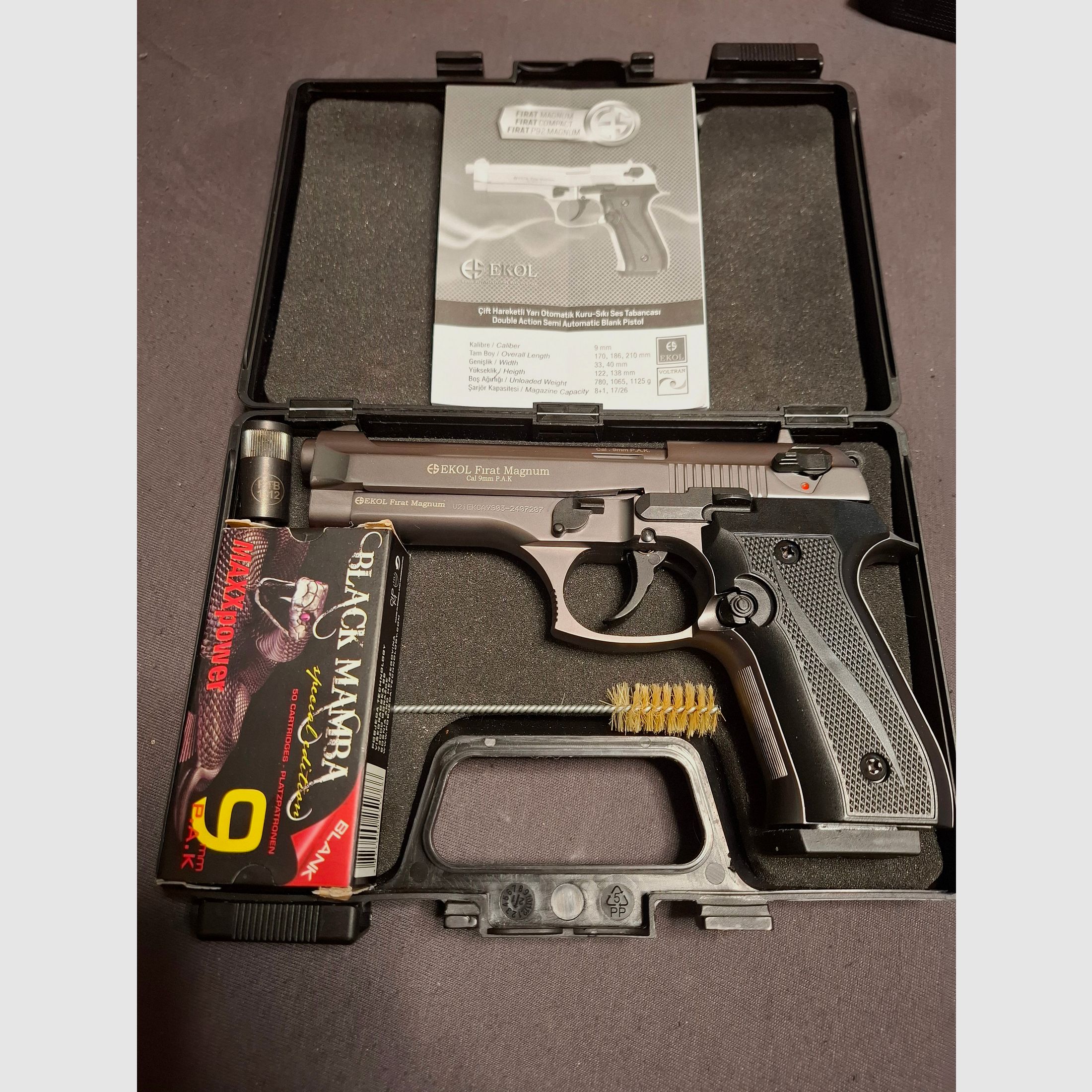 Ekol Firat Magnum Titan 9mm P.A.K. met munitie