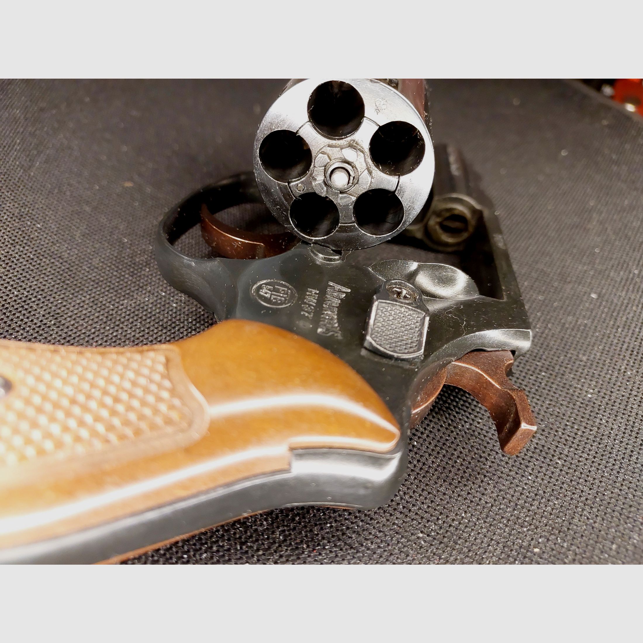 Weihrauch HW37 Kal. 9mm R.K. (PTB 887) Arminius HW 37 Schreckschuss Revolver mit Lederholster