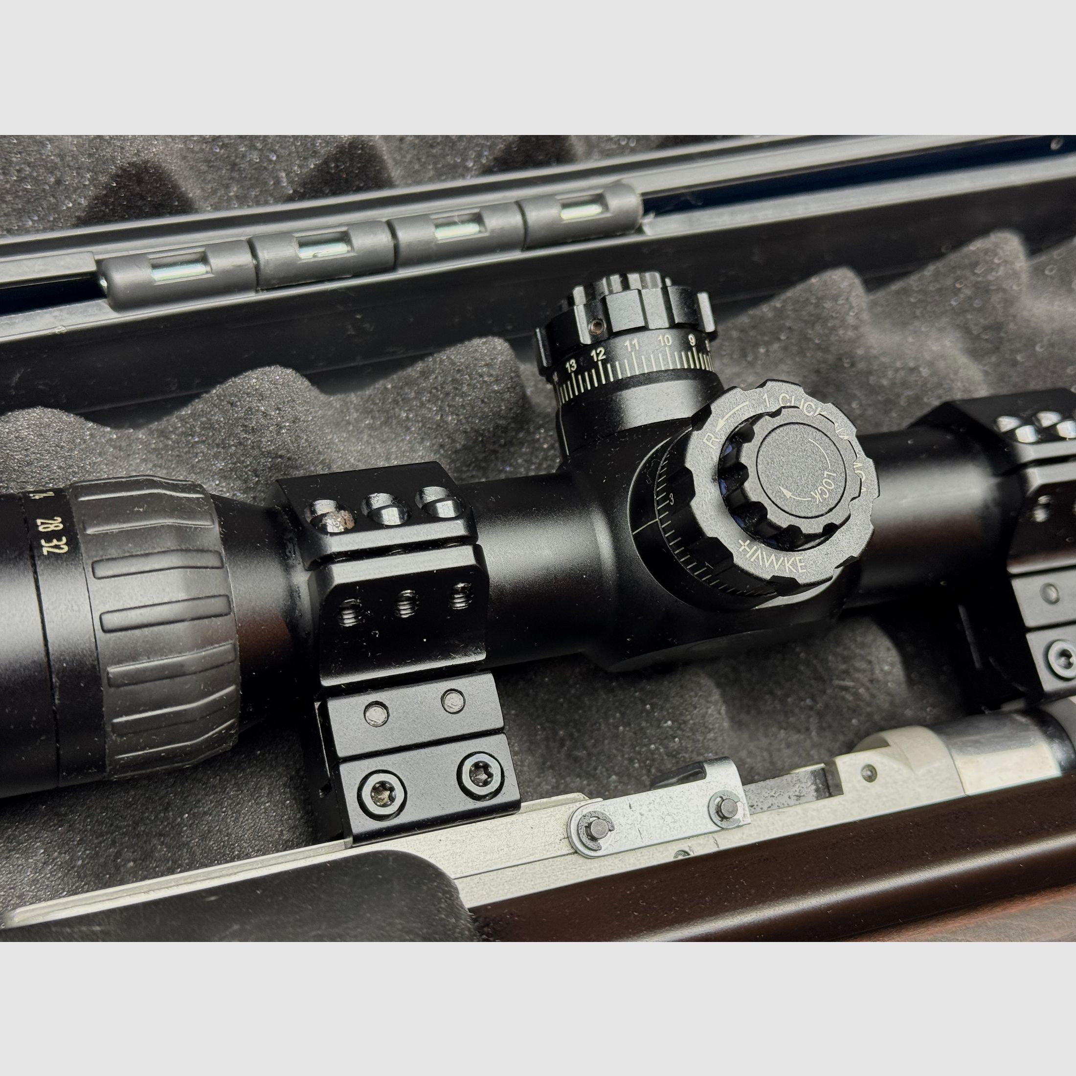 Feinwerkbau FWB 600 Field Target + Hawke Airmax 30 SF 8-32x50 AMX IR + FX Airguns valigia