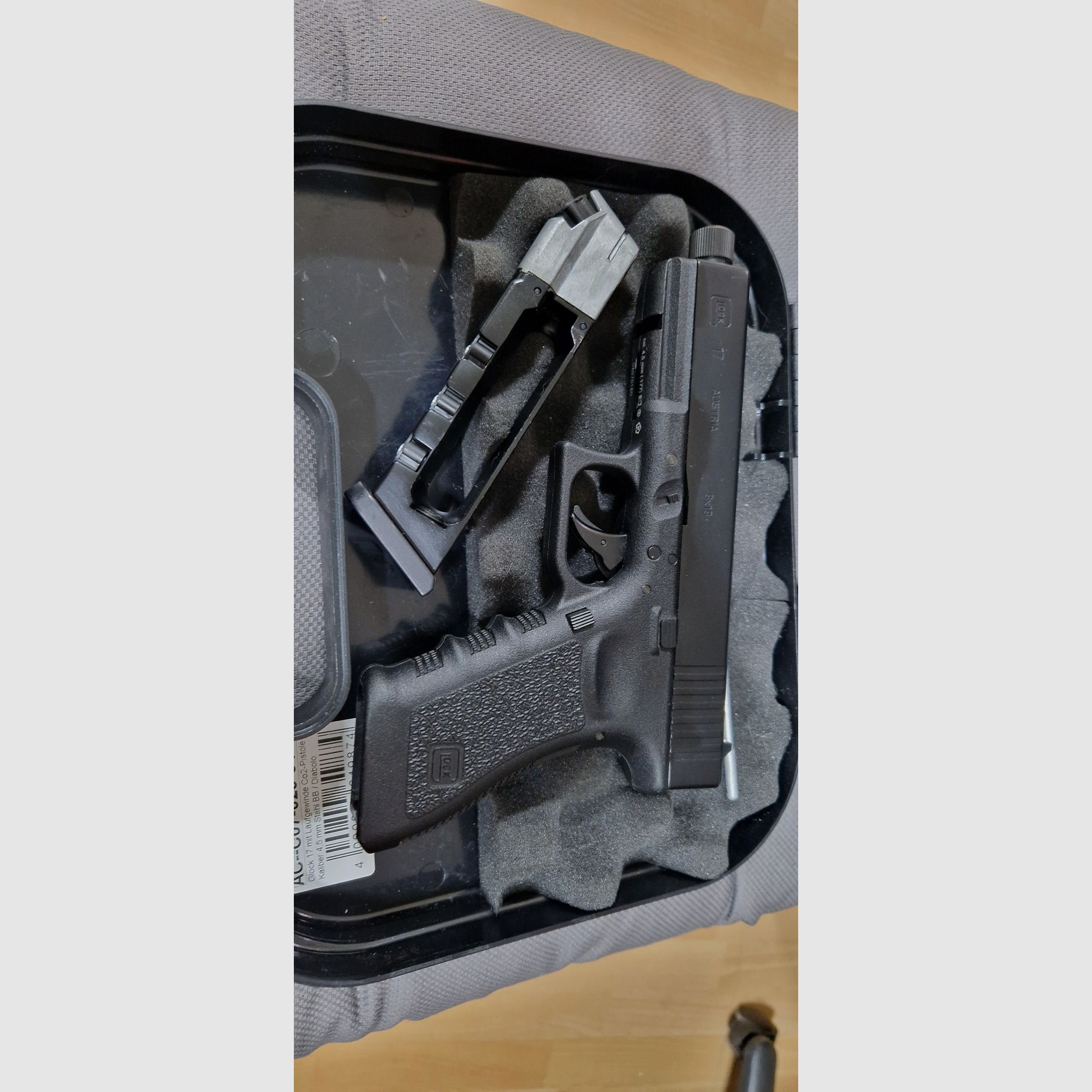 Glock 17 con filettatura della canna pistola Co2 calibro 4,5 mm acciaio BB / Diabolo caricatore difettoso!!!