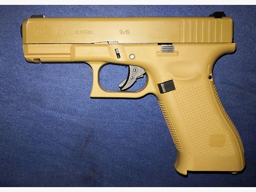 Glock 19X Airsoft avec glissière en métal GBB 6mm BB Coyote Tan version Softairgas avec 2 chargeurs
