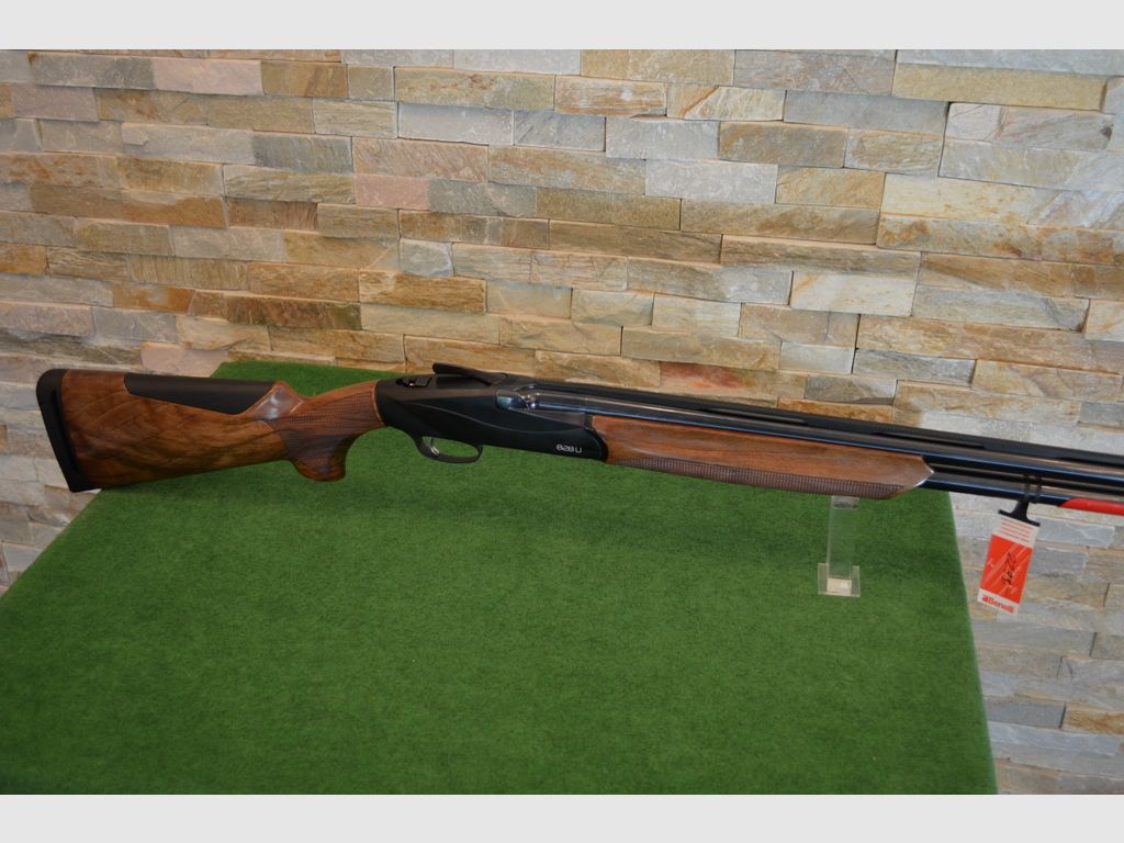 Benelli 828U Black.
