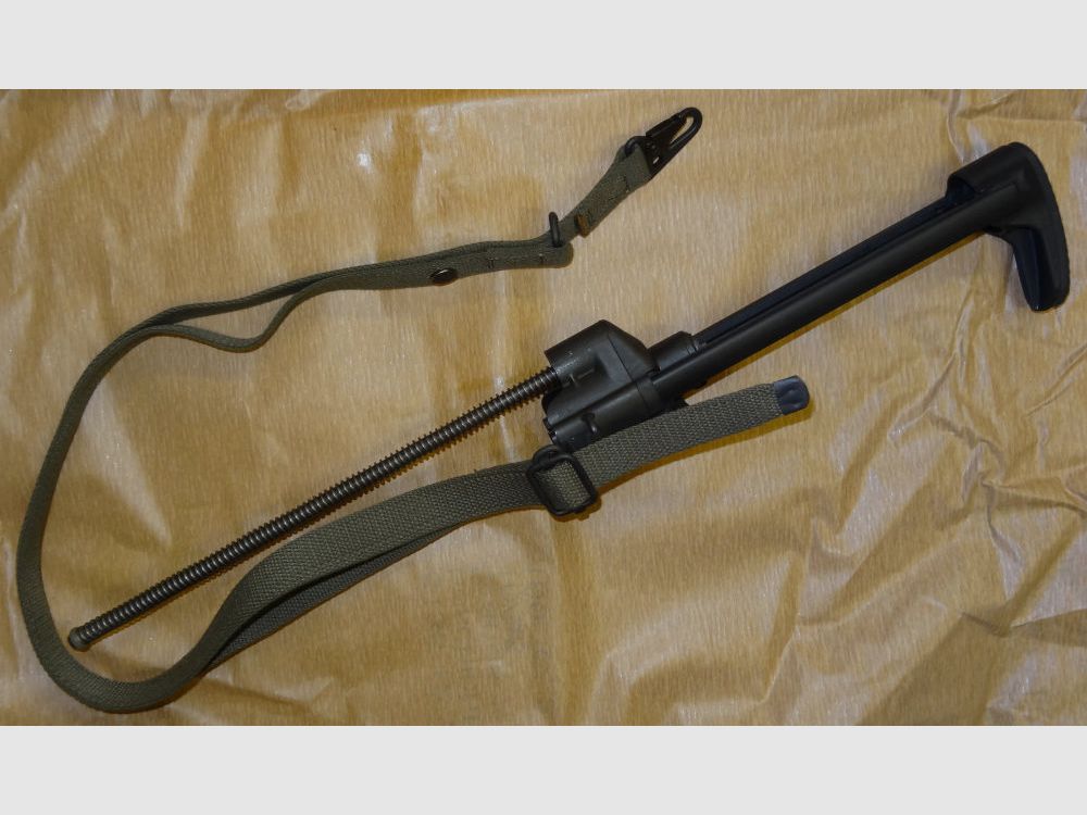 Heckler&Koch BW Bundeswehr Fallschirmjäger web. Riemen Grün zur G3 einschiebbare Schulterstütze