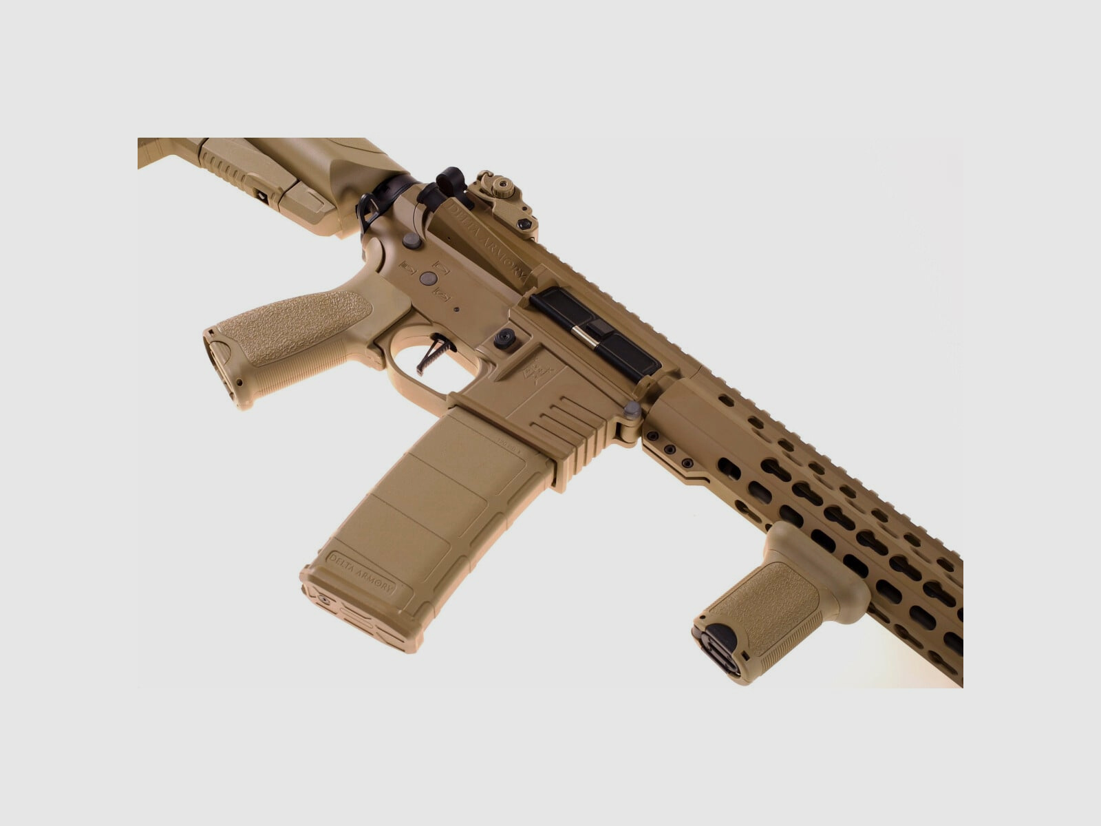 AR15 SilentOps DMR ALPHA Vollmetall Delta Armory Tan S-AEG Airsoft Gewehr Frei ab 18 Jahren