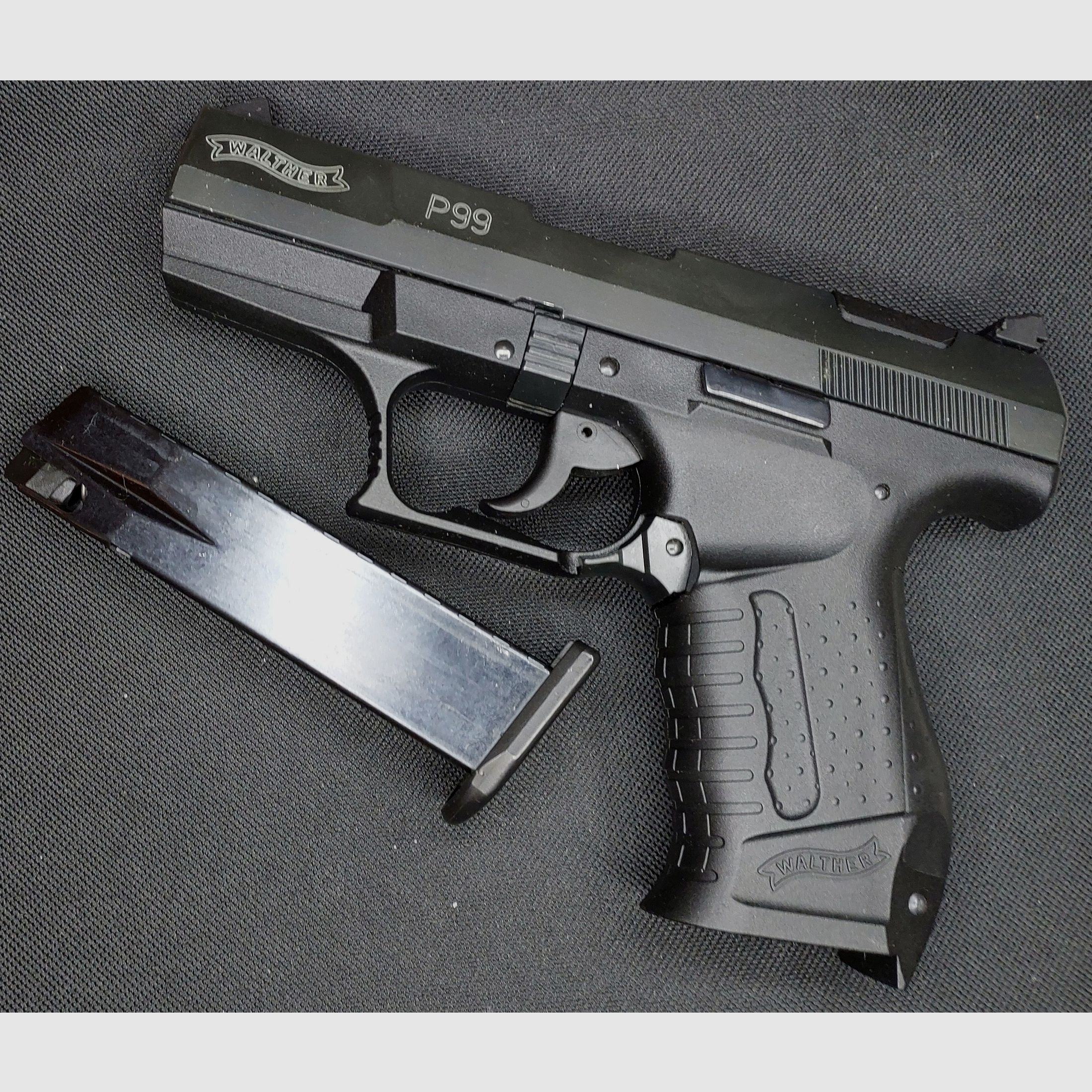 Walther P99 pistolet alarmowy 9mm P.A.K. (PTB 637) P 99