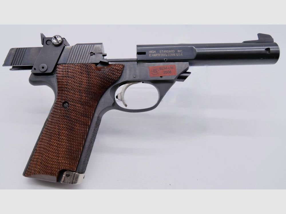 High Standard Supermatic Citation .22 l.r. 5.5" barrel length wooden grips .22lr