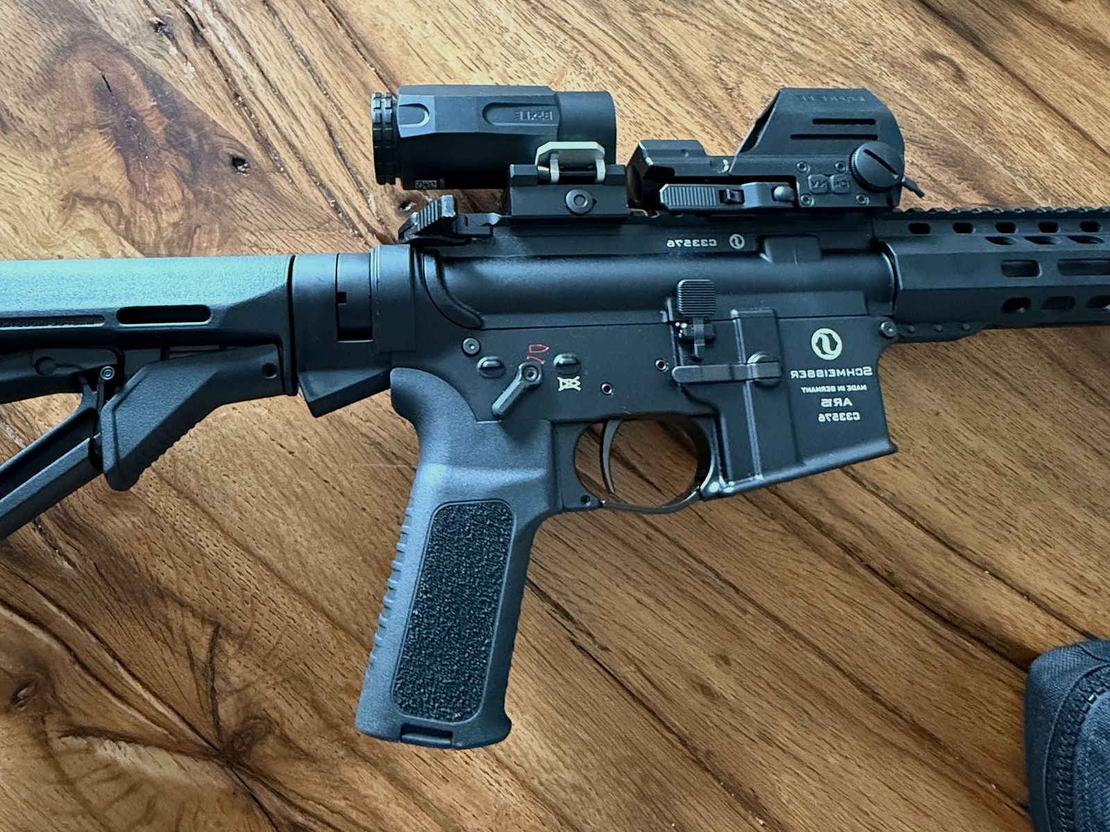 Schmeisser AR15-M5FL .223 Rem., ERATAC trigger, Magpul CTR, Falke Optik